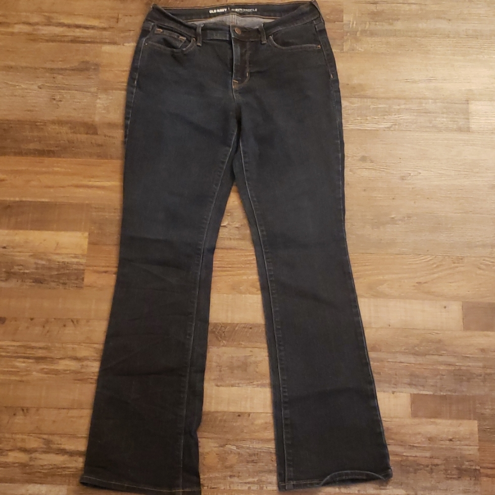 Old navy curvy mid rise size 6